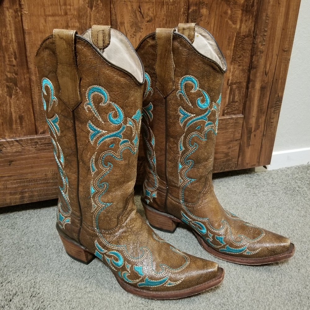 Size 9 1/2 Med. Circle G Ladies boots